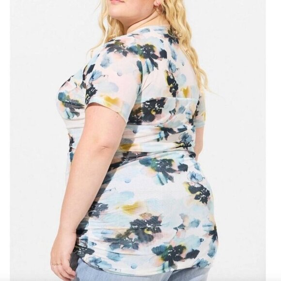 NEW NWT TORRID 2 Plus Size Stretch Mesh Crew Neck Ruched Top Watercolor Floral - Picture 3 of 15
